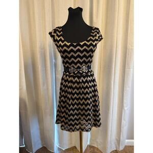 Cute Zig Zag Dress By Candies Size Medium With Belt